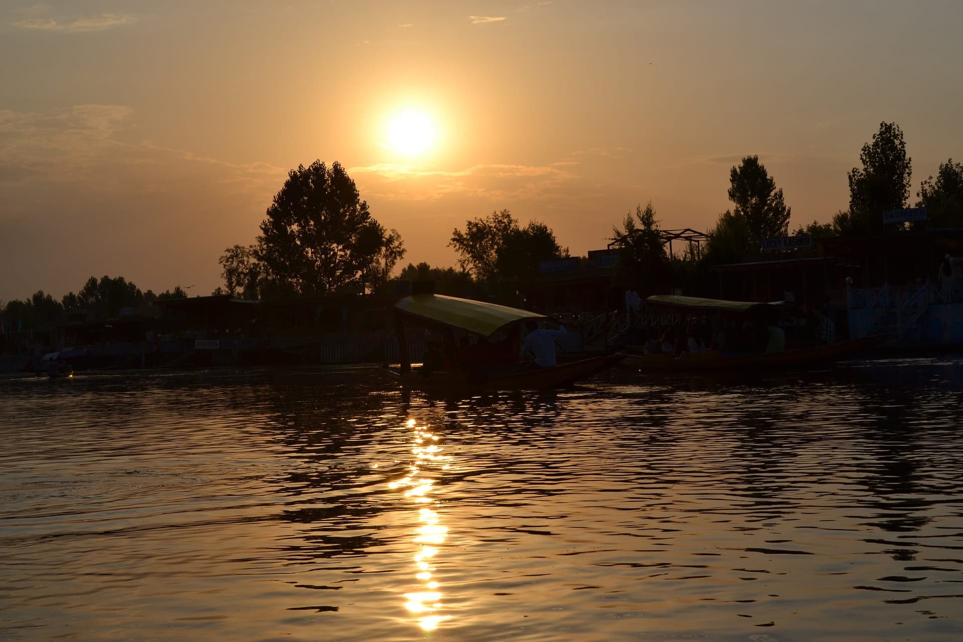 Shikara boats on Dal Lake, Srinagar — the heart of a Kashmir itinerary